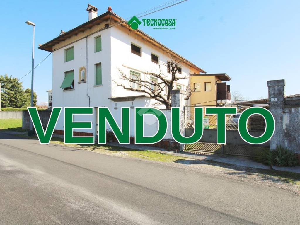 casa indipendente in vendita a San Daniele del Friuli in zona Villanova