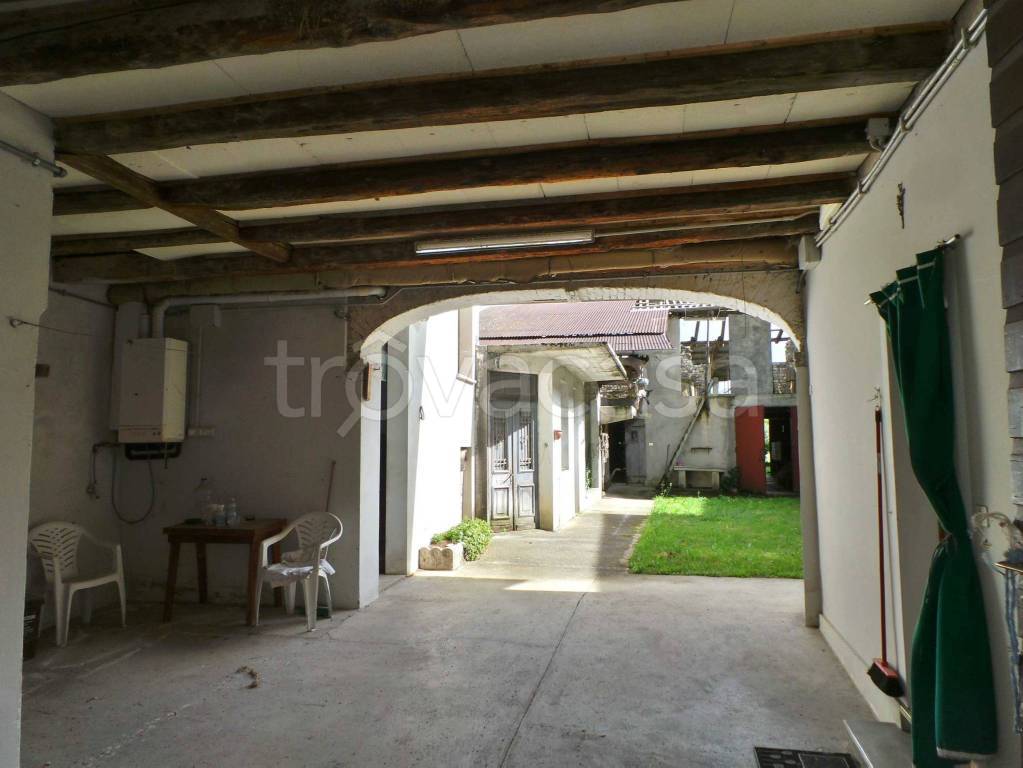 casale in vendita a San Daniele del Friuli in zona Villanova
