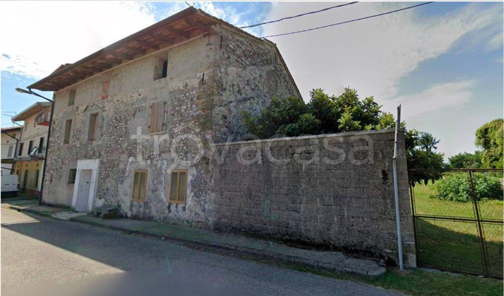 casa indipendente in vendita a San Daniele del Friuli in zona Villanova