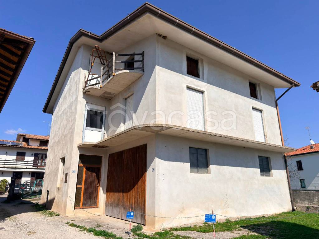 casa indipendente in vendita a San Daniele del Friuli in zona Villanova