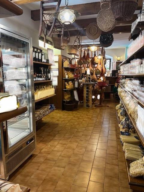 negozio in vendita a San Daniele del Friuli