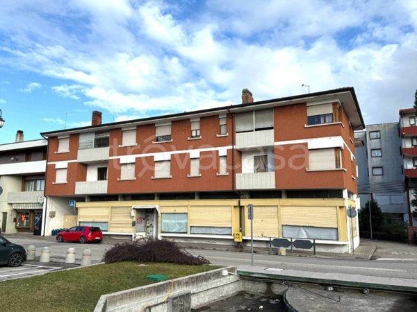 locale commerciale in vendita a San Giorgio di Nogaro