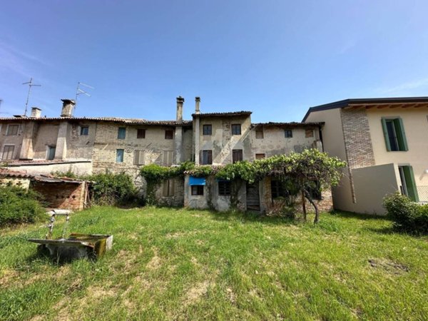 casa indipendente in vendita a San Giorgio di Nogaro in zona Zuccola