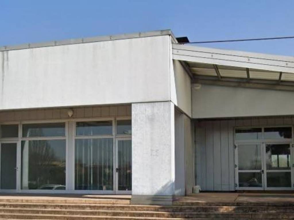 locale commerciale in vendita a San Giorgio di Nogaro