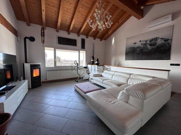 casa indipendente in vendita a San Giorgio di Nogaro