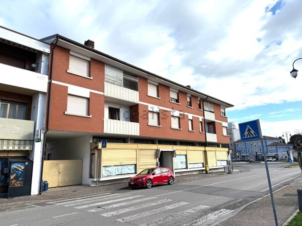 locale commerciale in vendita a San Giorgio di Nogaro