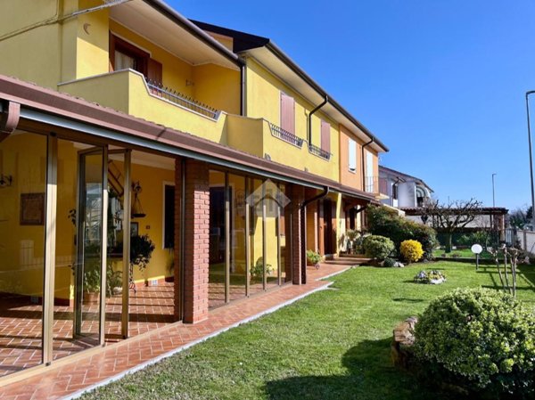 casa indipendente in vendita a San Giorgio di Nogaro