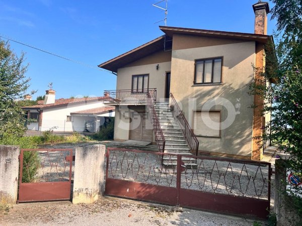 casa indipendente in vendita a San Giorgio di Nogaro