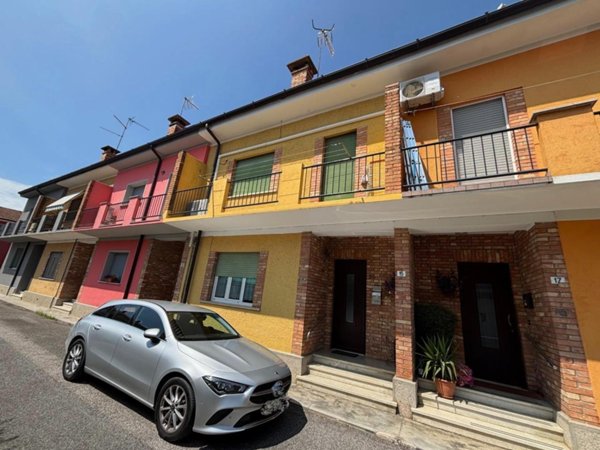 casa indipendente in vendita a San Giorgio di Nogaro