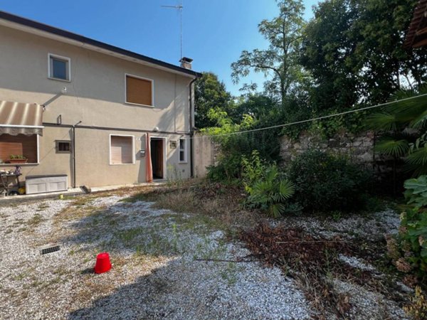 casa indipendente in vendita a San Giorgio di Nogaro