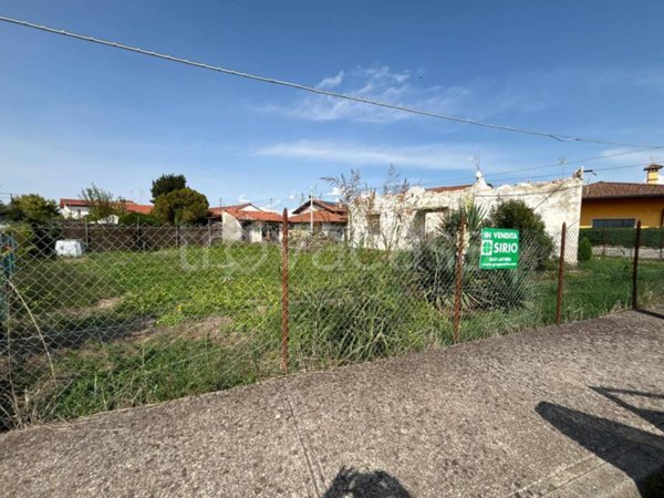 negozio in vendita a San Giorgio di Nogaro in zona Galli