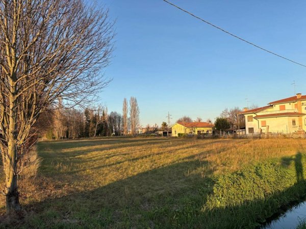 terreno edificabile in vendita a San Giorgio di Nogaro