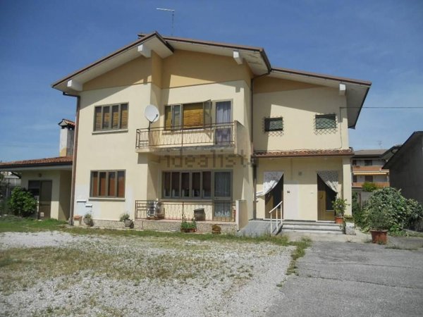 casa indipendente in vendita a San Giorgio di Nogaro