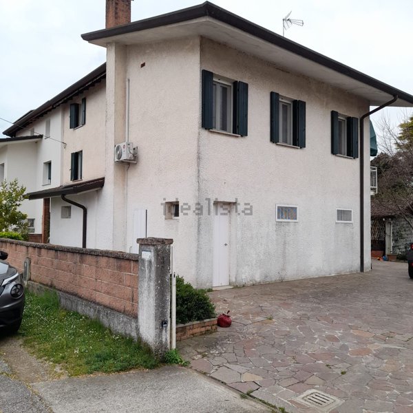 casa indipendente in vendita a San Giorgio di Nogaro