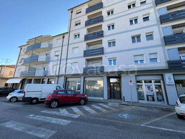 negozio in vendita a San Giorgio di Nogaro