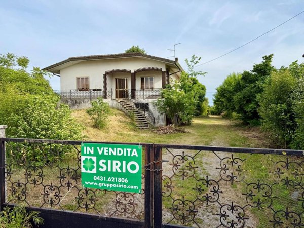 casa indipendente in vendita a San Giorgio di Nogaro