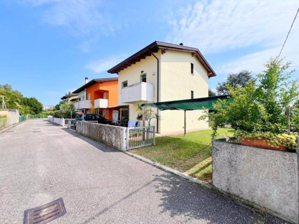 casa indipendente in vendita a San Giorgio di Nogaro in zona Galli