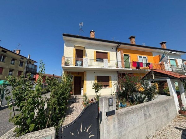 casa indipendente in vendita a San Giorgio di Nogaro in zona Zuccola