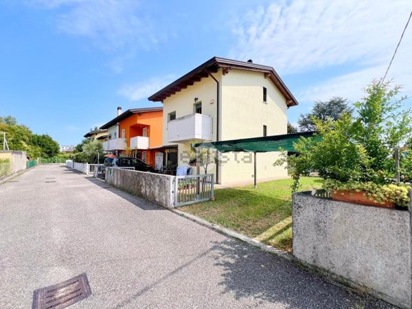 casa indipendente in vendita a San Giorgio di Nogaro in zona Zuccola