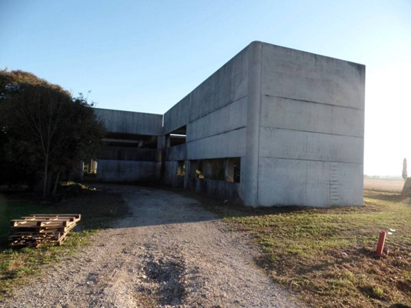 locale commerciale in vendita a San Giovanni al Natisone