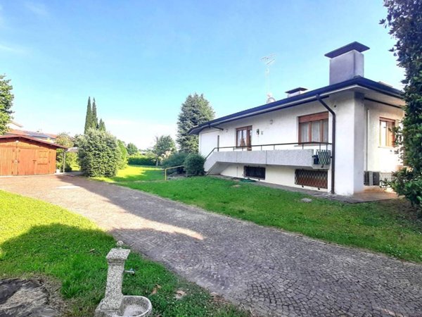 casa indipendente in vendita a San Giovanni al Natisone