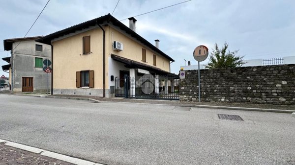 casa indipendente in vendita a San Giovanni al Natisone in zona Bolzano
