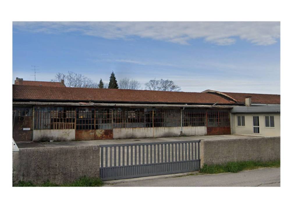 locale commerciale in vendita a San Giovanni al Natisone