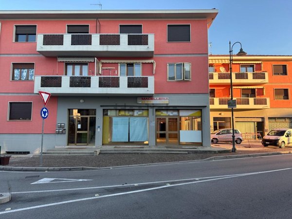 locale commerciale in vendita a San Giovanni al Natisone