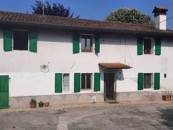 casa indipendente in vendita a San Giovanni al Natisone