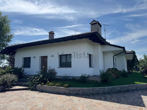 casa indipendente in vendita a San Giovanni al Natisone in zona Dolegnano