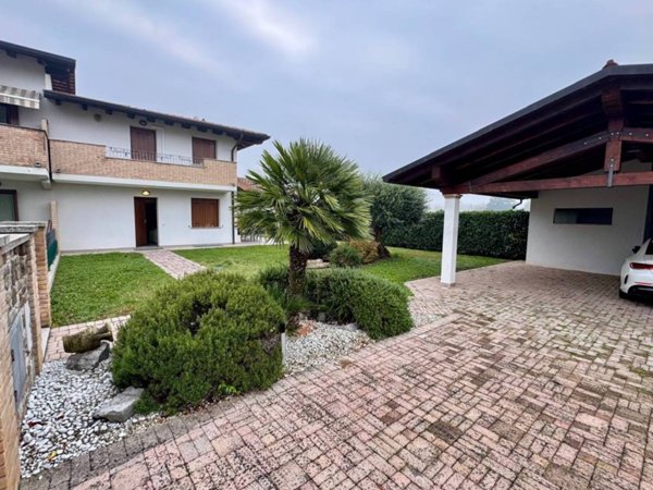 casa indipendente in vendita a San Giovanni al Natisone