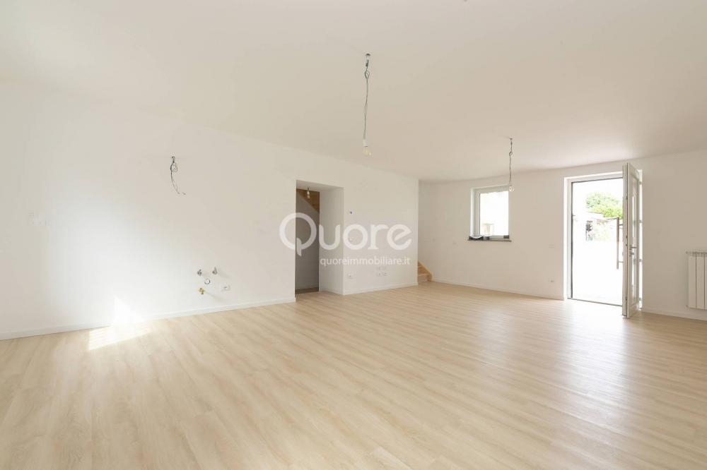 casa indipendente in vendita a San Giovanni al Natisone in zona Medeuzza