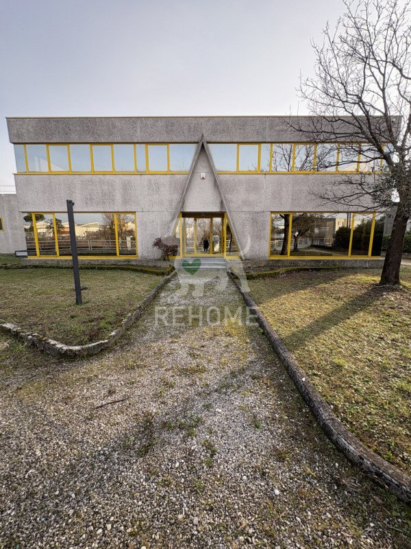 locale di sgombero in vendita a San Giovanni al Natisone