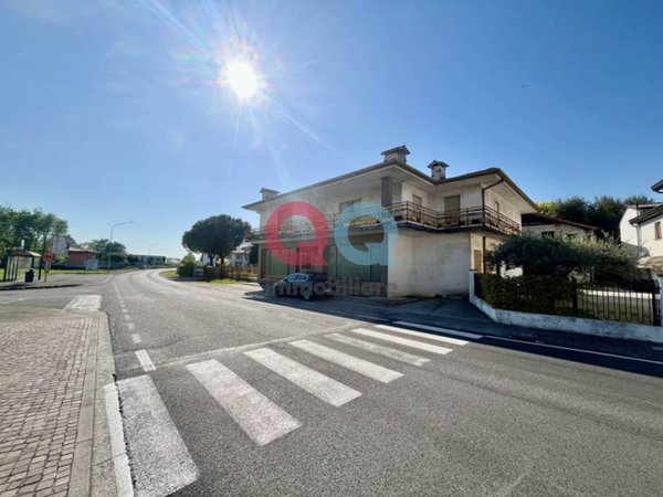 appartamento in vendita a San Giovanni al Natisone in zona Medeuzza