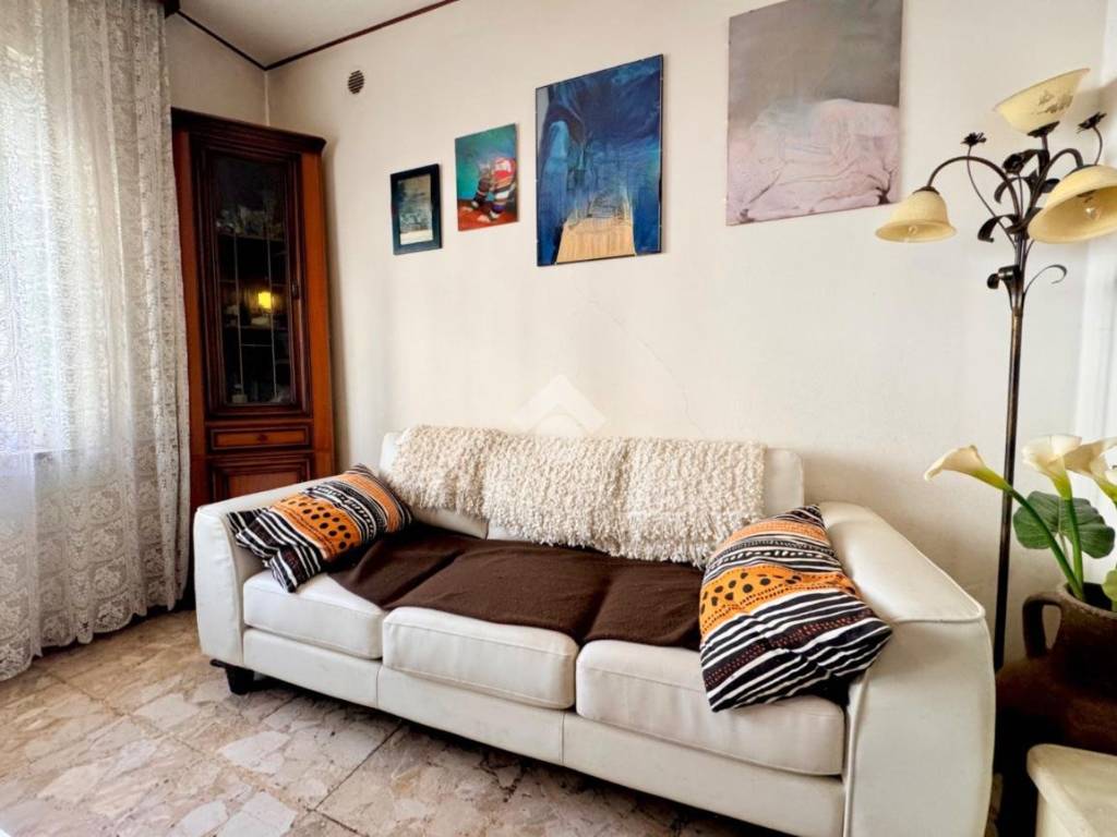 casa indipendente in vendita a San Giovanni al Natisone in zona Medeuzza