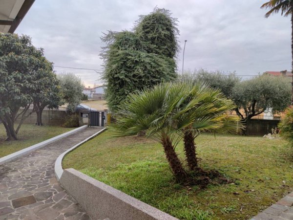 casa indipendente in vendita a San Giovanni al Natisone