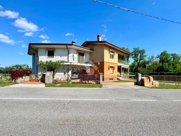 casa indipendente in vendita a San Giovanni al Natisone in zona Medeuzza