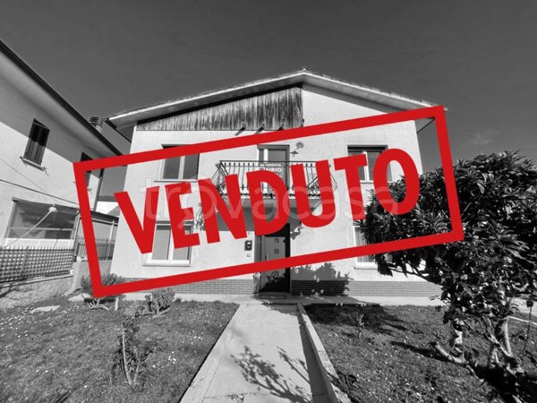 casa indipendente in vendita a San Giovanni al Natisone in zona Dolegnano