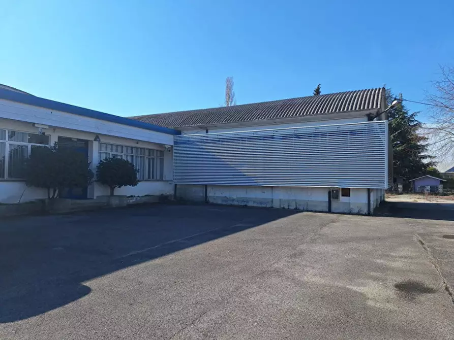 capannone in vendita a San Giovanni al Natisone in zona Dolegnano