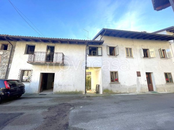 casa indipendente in vendita a San Leonardo