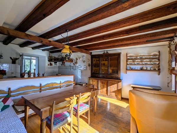 casa indipendente in vendita a San Leonardo