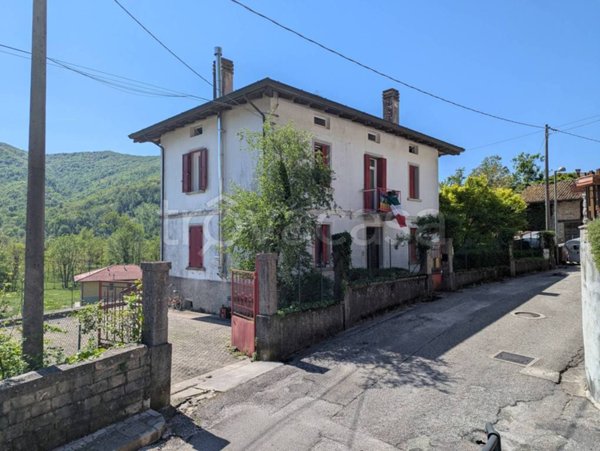 casa indipendente in vendita a San Leonardo