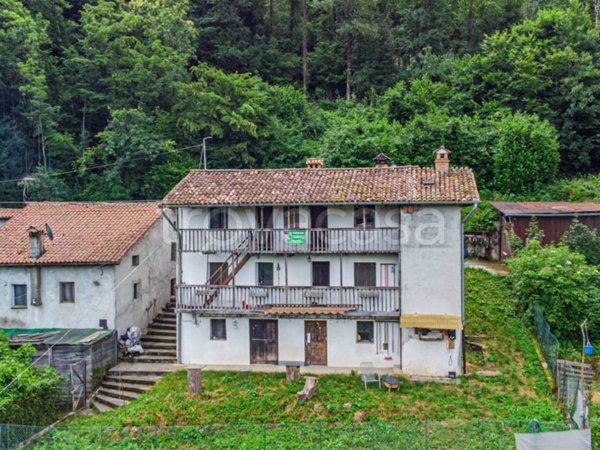 casa indipendente in vendita a San Leonardo