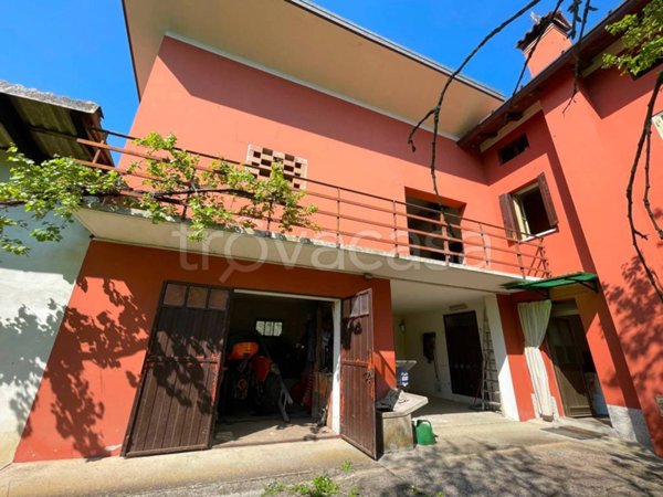 casa indipendente in vendita a San Leonardo