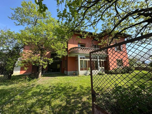 casa indipendente in vendita a San Leonardo