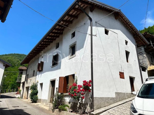 casa indipendente in vendita a San Leonardo