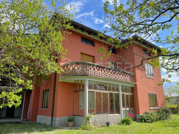 casa indipendente in vendita a San Leonardo