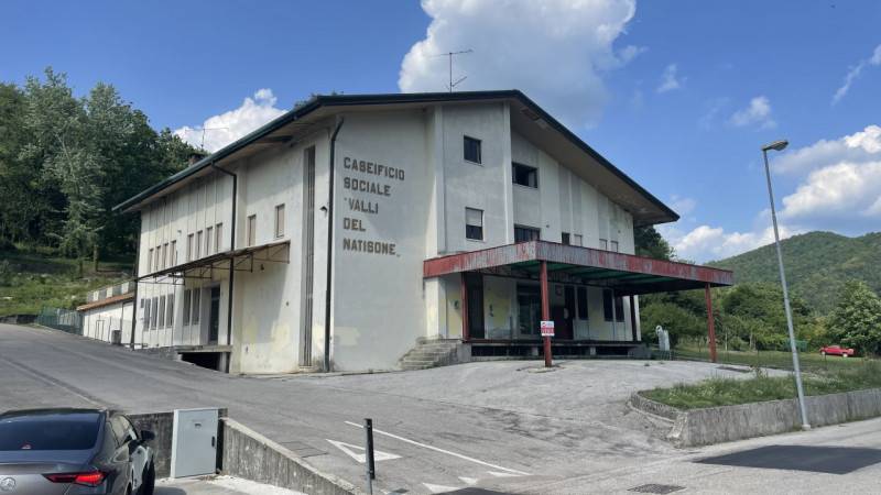 terreno edificabile in vendita a San Pietro al Natisone in zona Azzida