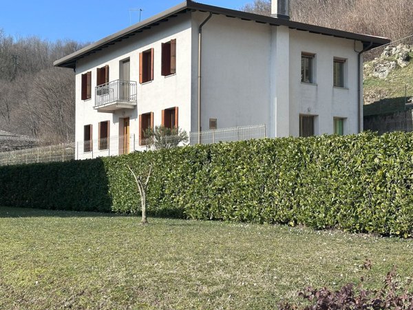 casa indipendente in vendita a San Pietro al Natisone
