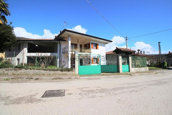 casa indipendente in vendita a San Pietro al Natisone in zona Vernasso